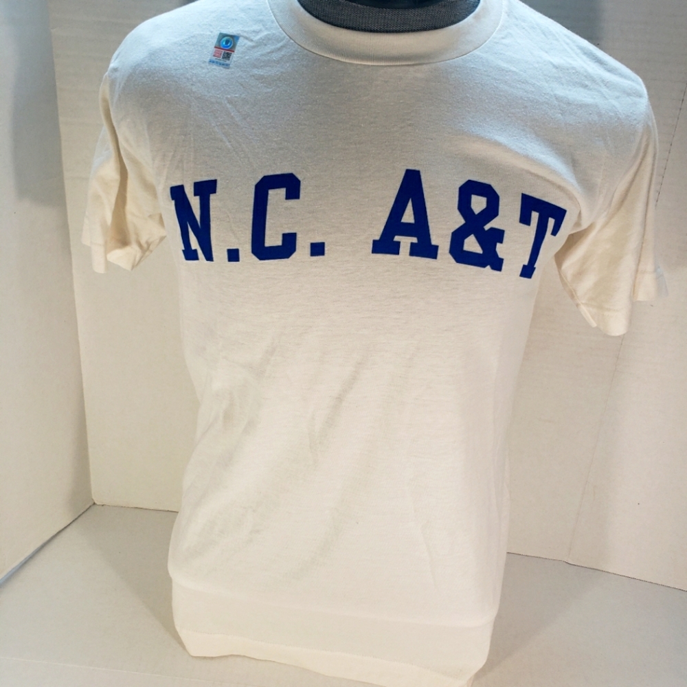 NWT Men's North Carolina A & T State University Venley T-shirt